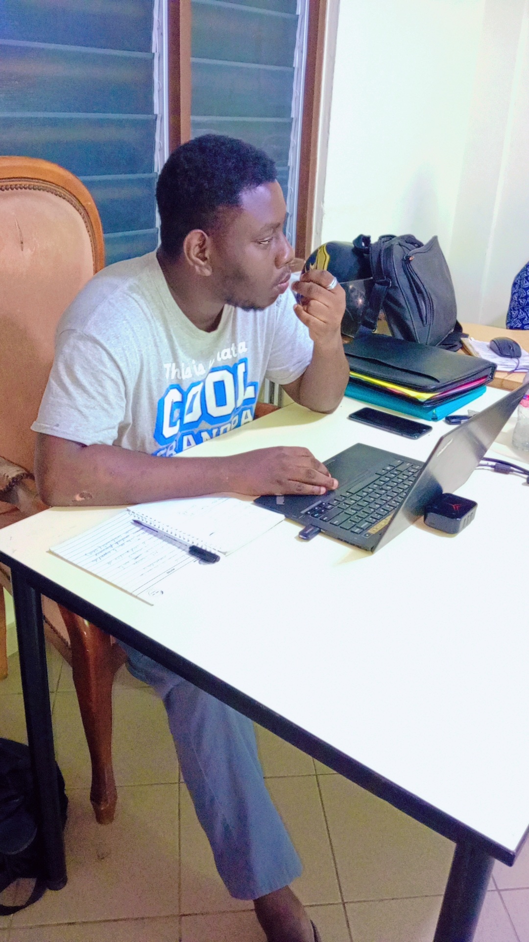 Membre du personnel administratif EMCT